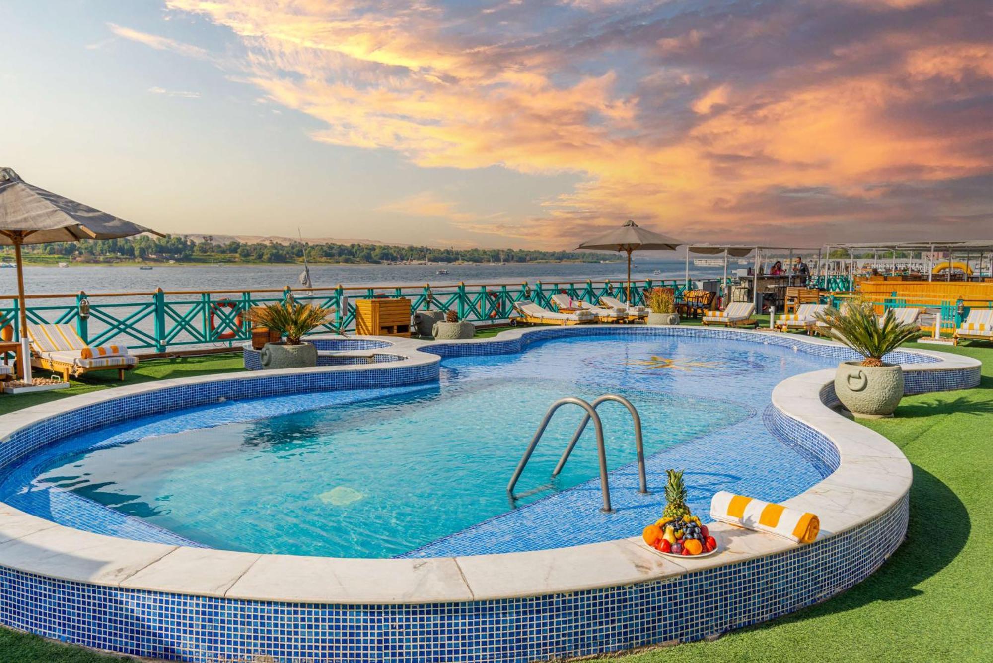 Отель Sonesta Moon Goddess Cruise - From Aswan To Luxor - 03 & 07 Nights Every Friday Экстерьер фото